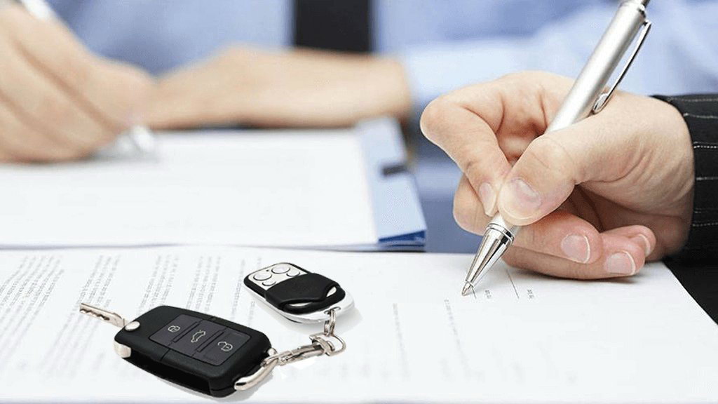 ЧЕРЕЗ МОБІЛІЗАЦІЮ? В УКРАЇНІ БУМ ПЕРЕРЕЄСТРАЦІЙ АВТО