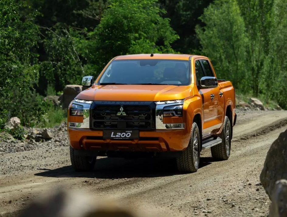 Чому варто купувати Mitsubishi в офіційного дилера?