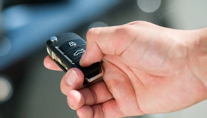 Чому ключ-пульт автомобільної сигналізації перестав працювати: можливі причини