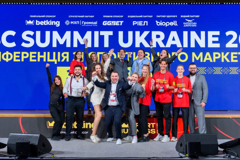 Майже 1500 учасників, 60 спікерів та цілий день нетворкінгу: у Києві відбулась ювілейна конференція зі спортивного маркетингу SBC Summit Ukraine 2026