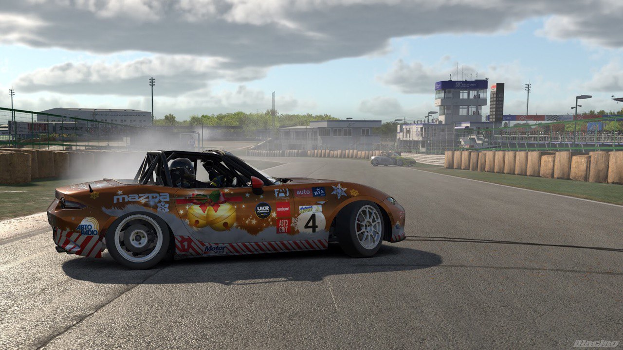 Різдвяна віртуальна гонка “X-mas Race”: свято швидкості, драйву та командного духу